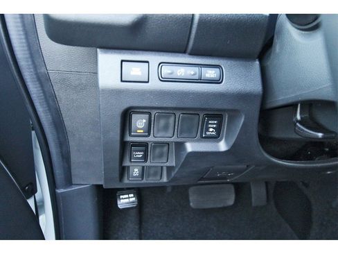 New 2026 Nissan Frontier SV image 19