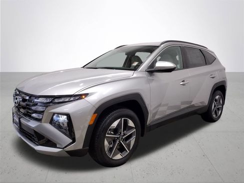 Certified 2025 Hyundai Tucson SEL image 2