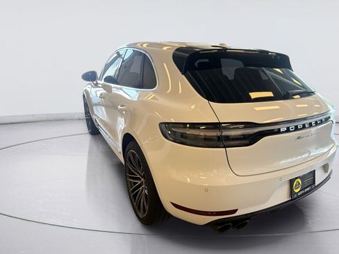 Used 2021 Porsche Macan Turbo AWD/4WD image 2