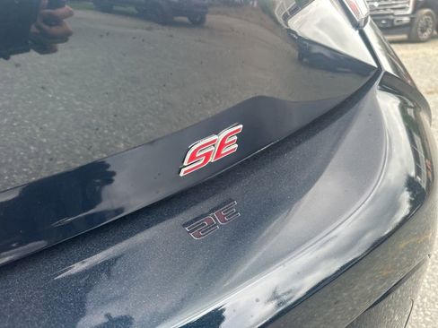 Used 2019 Toyota Corolla SE image 26