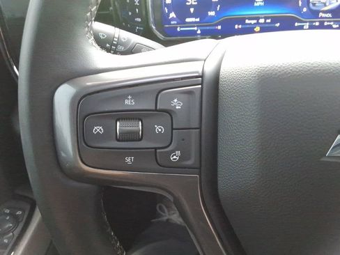 Used 2024 Chevrolet Silverado 2500 ZR2 w/ Technology Package image 31