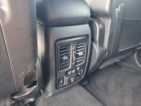 Used 2022 Dodge Durango GT image 14