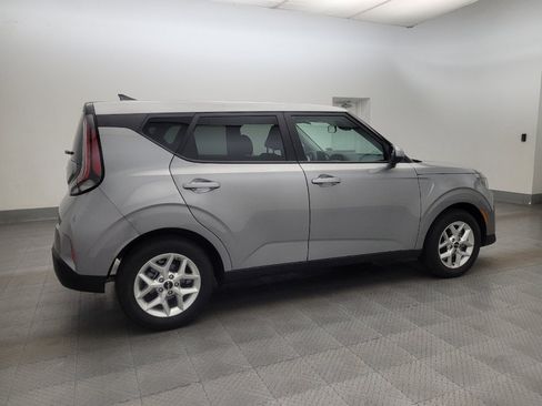 Used 2025 Kia Soul LX w/ LX Technology Package image 10