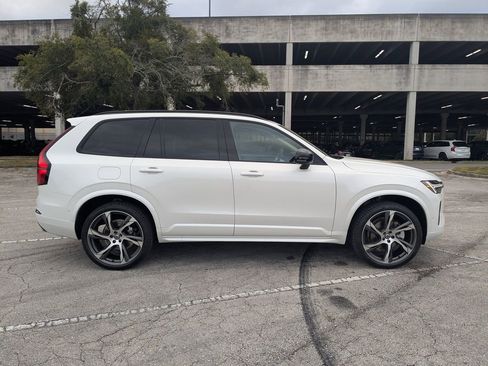 New 2026 Volvo XC90 B6 Ultra w/ Protection Package Premier AWD/4WD image 7