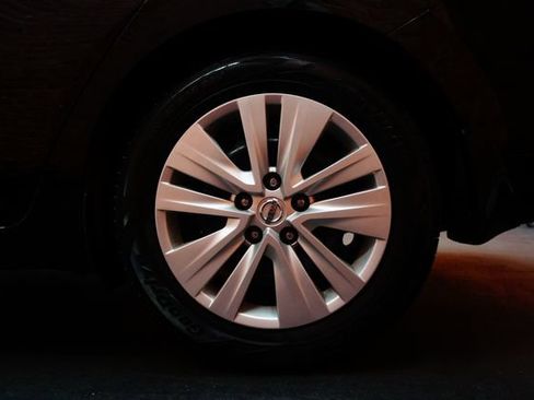 Certified 2023 Nissan Sentra S FWD image 49