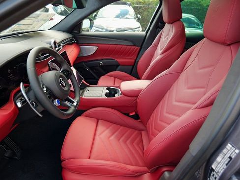 New 2025 Maserati Grecale GT image 20