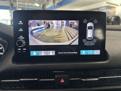 Used 2024 Honda HR-V EX-L image 12