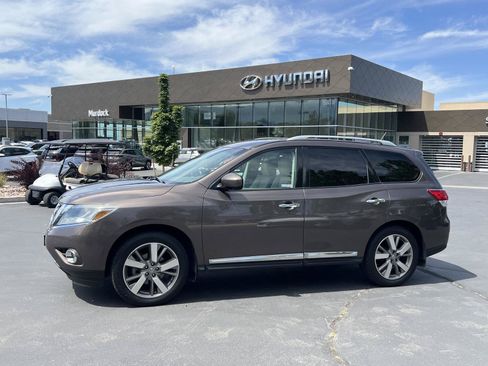 Used 2015 Nissan Pathfinder Platinum AWD/4WD image 1