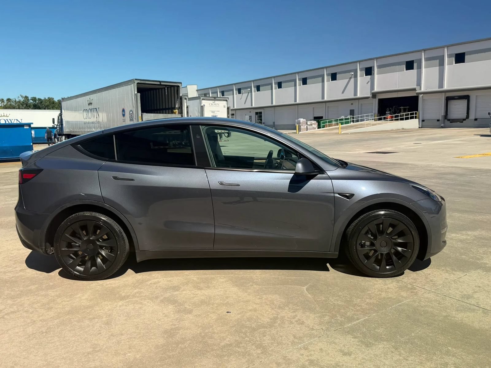 Used 2023 Tesla Model Y Long Range AWD/4WD image 6