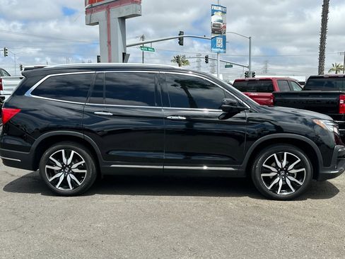 Used 2022 Honda Pilot Touring image 3