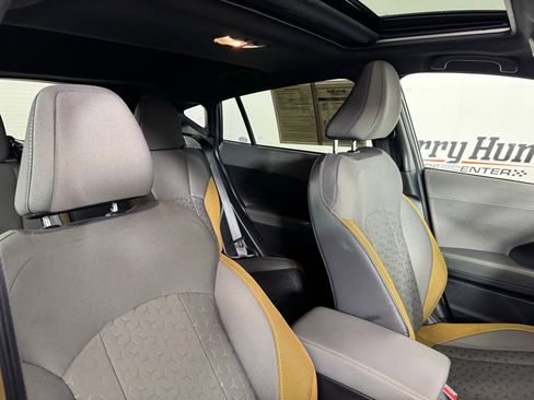 Used 2024 Subaru Crosstrek 2.5i Sport w/ Crosstrek Mirror Package image 31