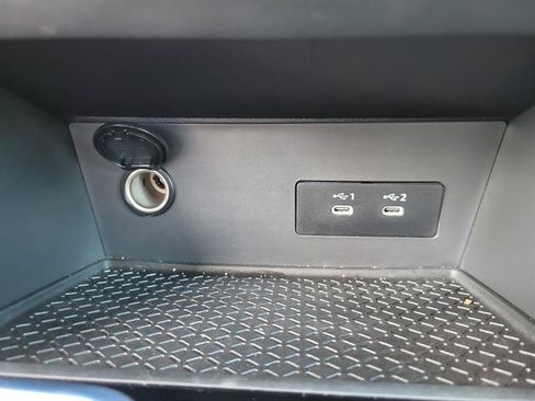 Used 2026 Nissan Pathfinder SV FWD image 15