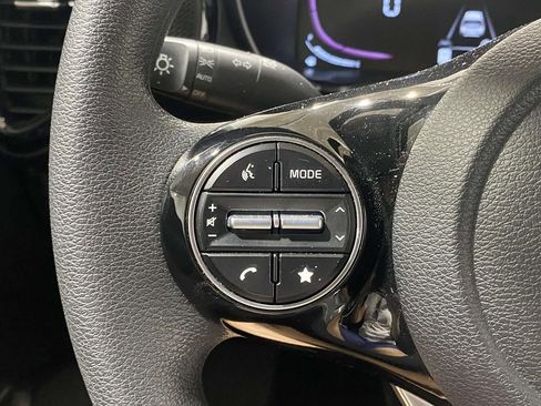 Used 2023 Kia Soul S FWD image 21