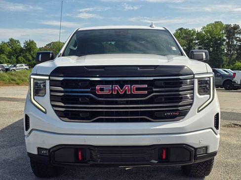 Used 2025 GMC Sierra 1500 AT4 AWD/4WD image 8