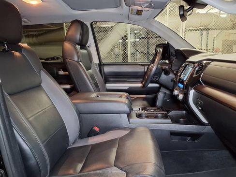 Used 2021 Toyota Tundra Limited w/ Limited Premium Package RWD image 25