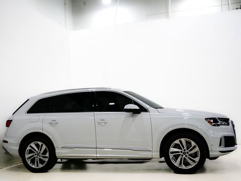 Used 2021 Audi Q7 2.0T Premium Plus w/ Executive Package image 5
