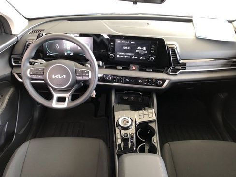 Used 2024 Kia Sportage LX image 35