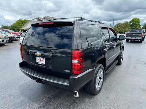 Used 2011 Chevrolet Tahoe LTZ AWD/4WD image 4