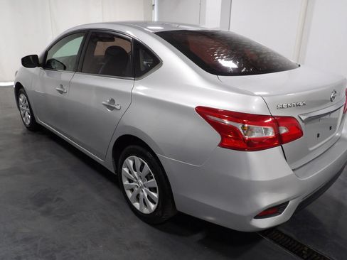 Used 2018 Nissan Sentra S FWD image 6