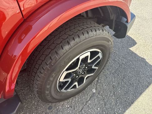 Used 2023 Ford Bronco Outer Banks AWD/4WD image 40