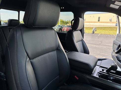 New 2025 Ford F150 Lariat w/ Equipment Group 501A Mid image 33