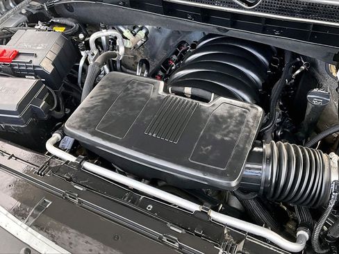 Used 2025 GMC Yukon XL AT4 w/ AT4 Premium Package image 33