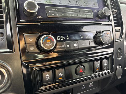 Used 2022 Nissan Titan PRO-4X w/ Pro-4x Convenience Package image 32