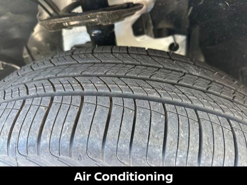 New 2026 Nissan Rogue SV image 12