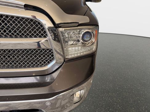 Used 2016 RAM 1500 Laramie Longhorn w/ Convenience Group image 9
