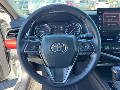 Used 2021 Toyota Camry XSE image 19