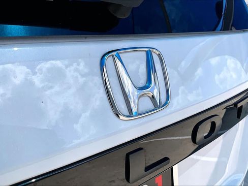 Used 2025 Honda Pilot EX-L image 31