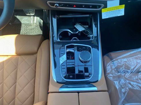 New 2027 BMW X7 xDrive40i w/ M Sport Package AWD/4WD image 11