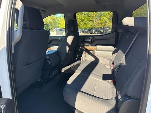 Used 2021 GMC Sierra 1500 SLE image 18