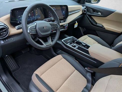 New 2026 Chevrolet Equinox ACTIV w/ Convenience Package III image 3