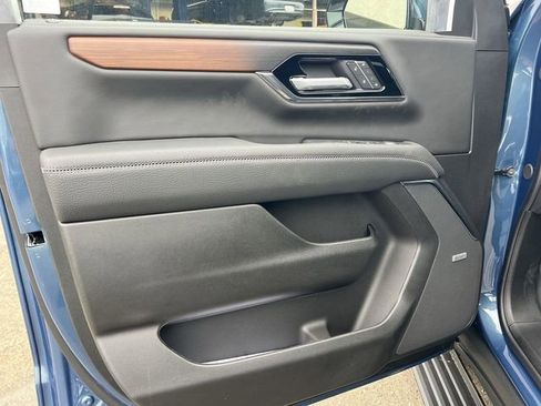 New 2026 GMC Yukon XL Denali w/ Sun & Power Step Package image 10