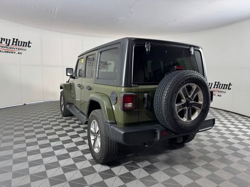 Used 2022 Jeep Wrangler Unlimited Sahara w/ Cold Weather Group image 10
