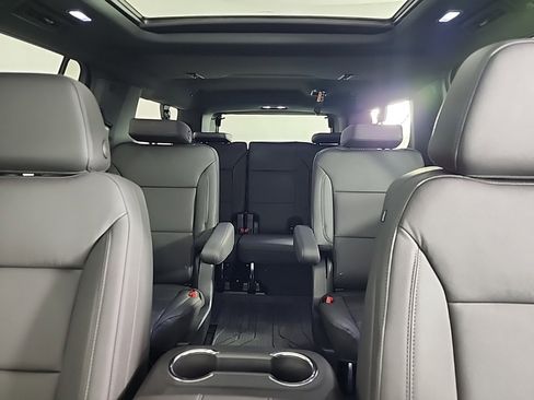 New 2026 Chevrolet Suburban Z71 w/ Comfort Package image 25