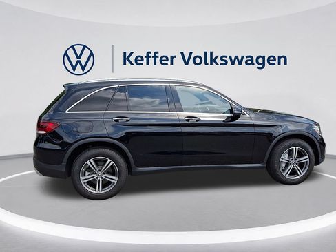 Used 2020 Mercedes-Benz GLC 300 w/ Premium Package image 7