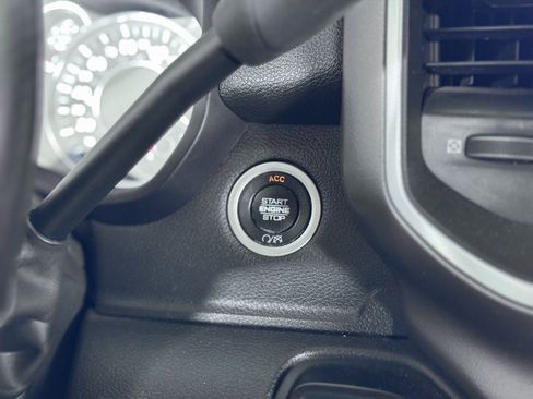 Used 2022 RAM 3500 Big Horn image 21