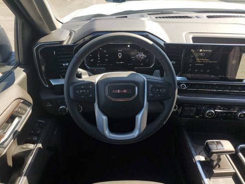 New 2026 GMC Sierra 1500 SLT w/ SLT Premium Package AWD/4WD image 12