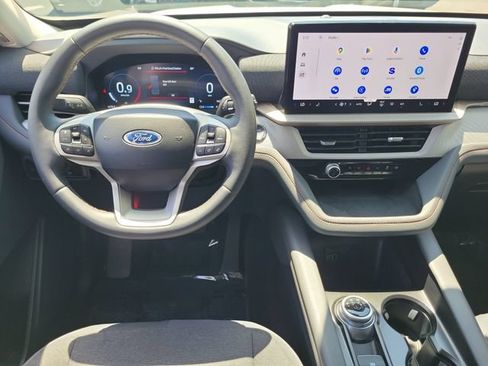 Used 2026 Ford Explorer Active RWD image 4