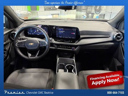 Used 2025 Chevrolet Equinox LT AWD/4WD image 30