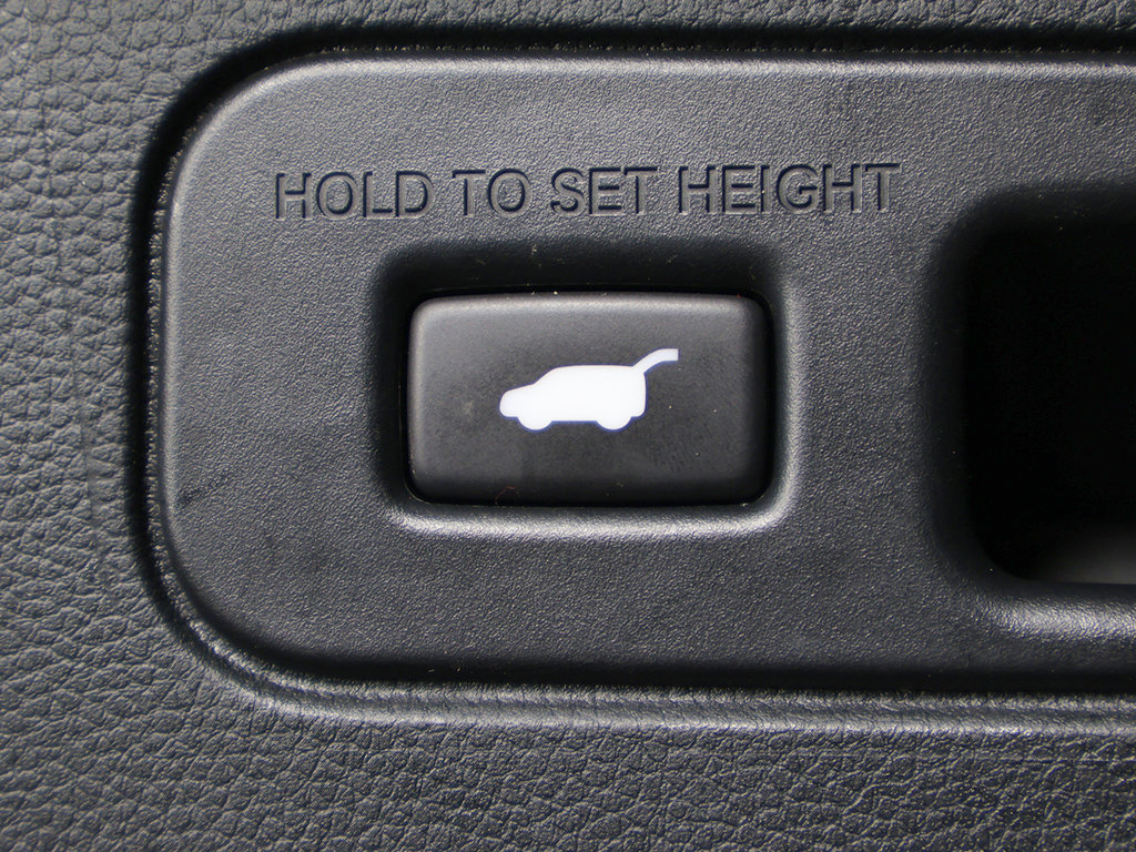 Used 2024 Honda Pilot Touring image 18
