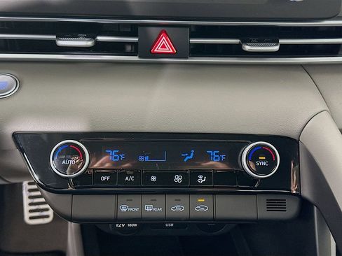 Certified 2023 Hyundai Elantra SEL w/ Convenience Package image 15