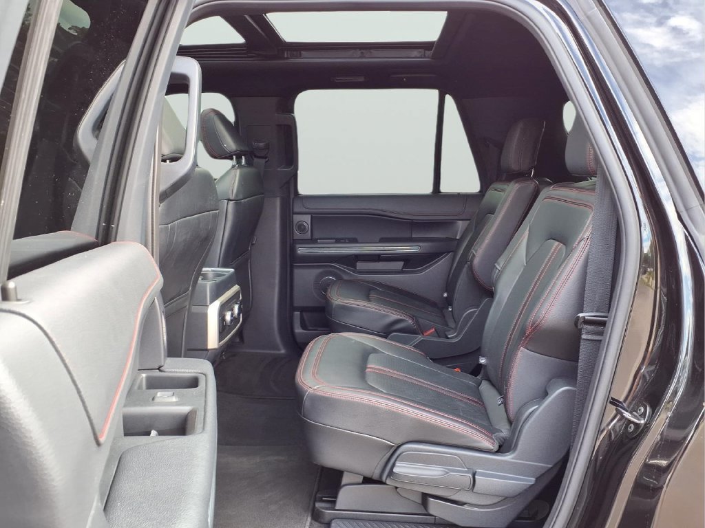Used 2024 Ford Expedition Max Limited AWD/4WD image 11