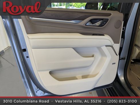 Used 2021 GMC Yukon XL Denali w/ Denali Premium Package RWD image 17