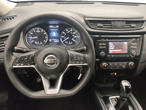 Used 2017 Nissan Rogue S FWD image 22