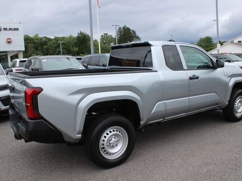 Used 2026 Toyota Tacoma SR w/ SR Upgrade Package AWD/4WD image 25