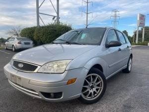 Used 2006 Ford Focus S FWD image 2