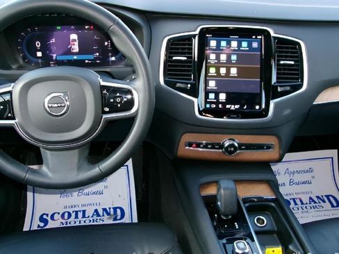 Used 2024 Volvo XC90 B6 Plus AWD/4WD image 11